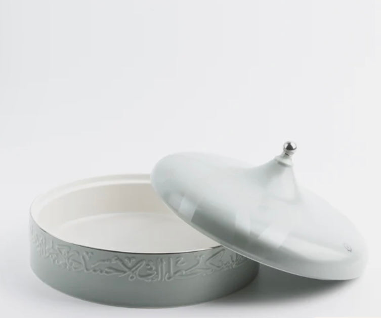 Large Date Bowl with Pointed Dome Cover